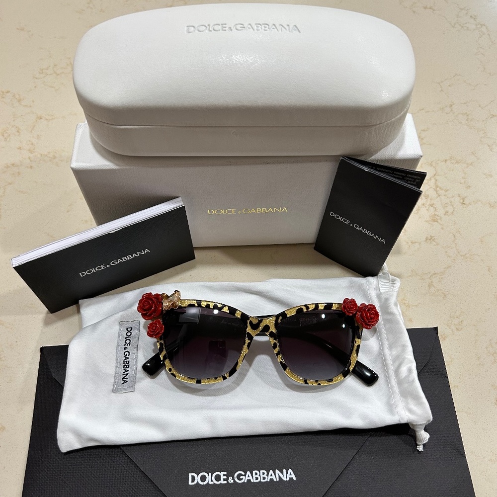 DOLCE & GABBANA child sunglasses